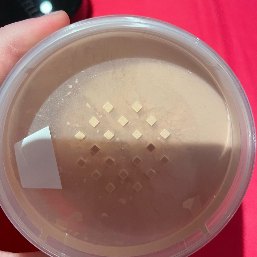 Marcelle Face Setting Powder - Picture 2 of 2